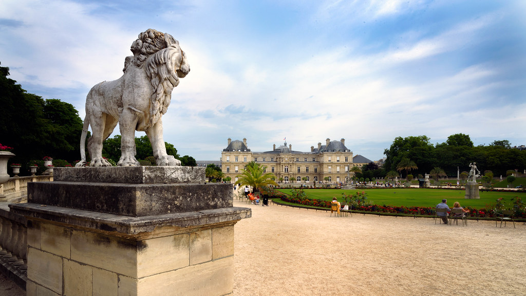 Dealing with the (legal) risks of decision-making in times of crisis