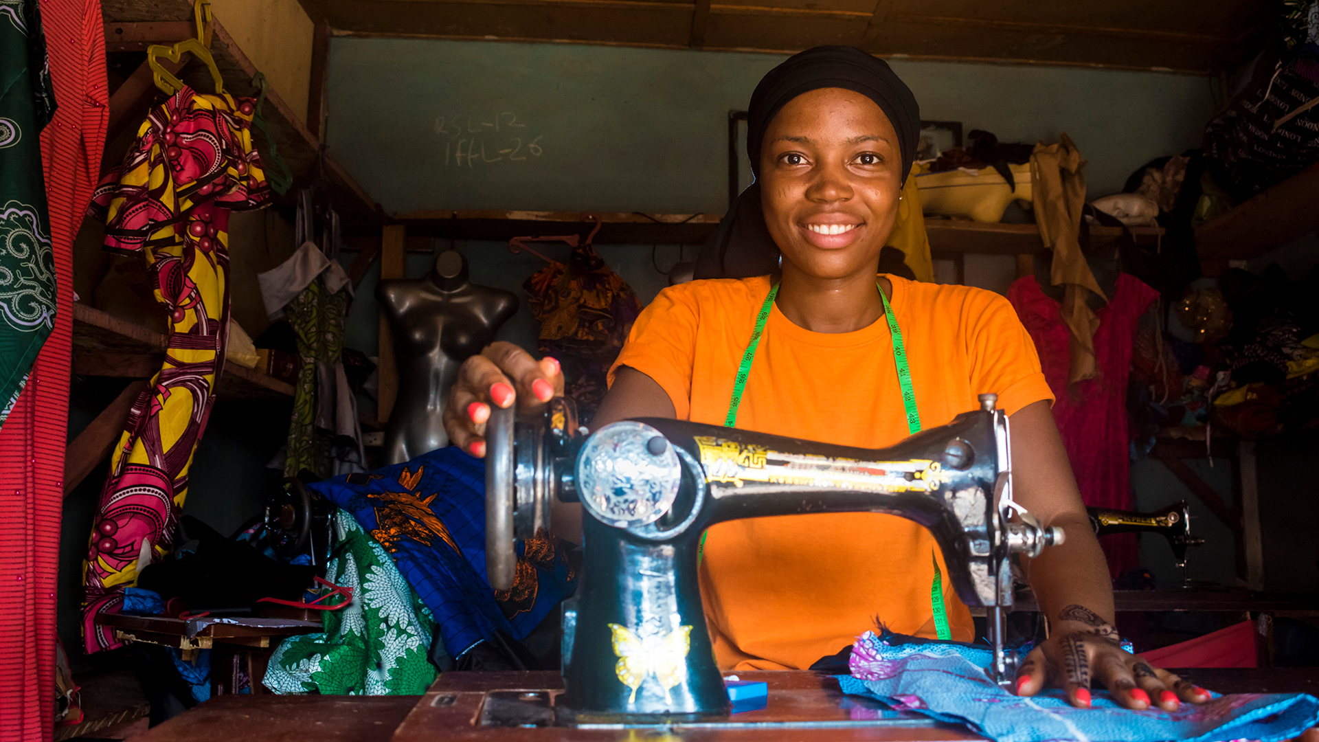 Why do big businesses collaborate, but microentrepreneurs often fly solo? 