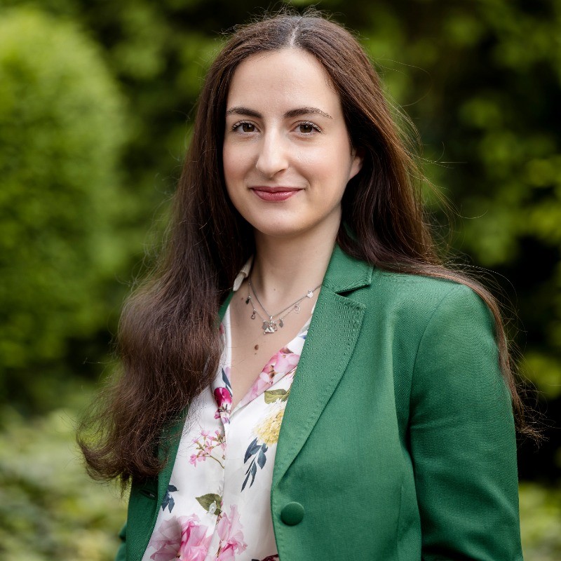 Portrait picture of Ilaria Gambardella