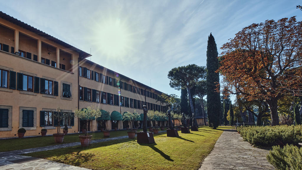 Badia Library garden sunny day